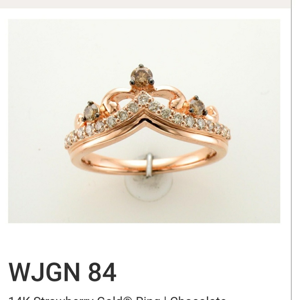 Levian crown ring